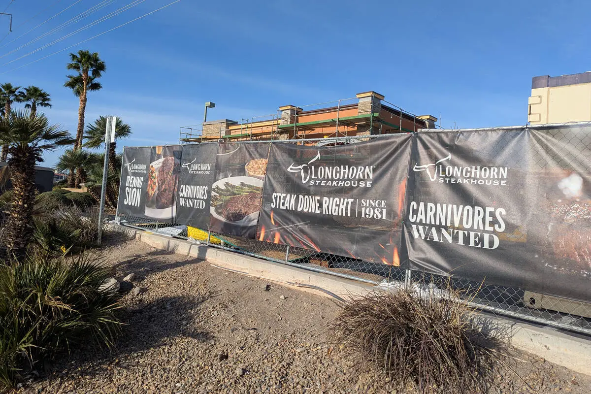 LongHorn Steakhouse Debuts in Henderson with July Opening