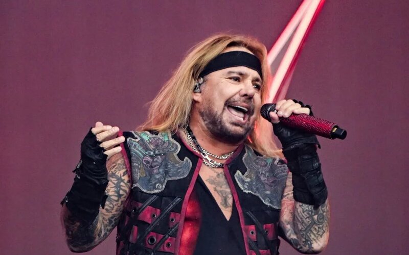 Mötley Crüe Reschedules Las Vegas Residency to September 2025 Due to Vince Neils Health
