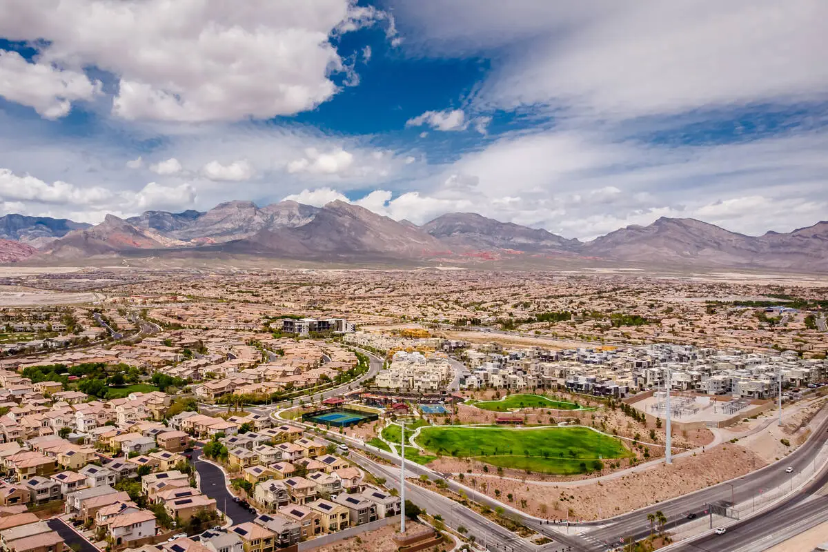 Las Vegas Housing Market Faces Longer Sale Times Amid Rising Demand and Prices