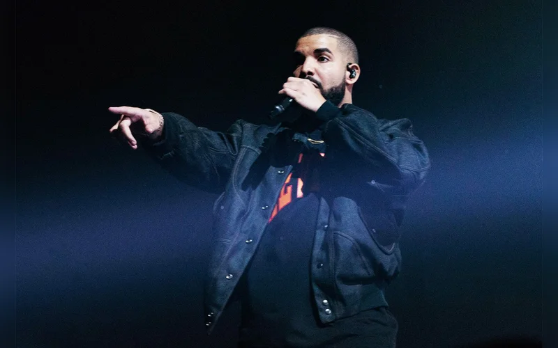 Certified Greatness: Drake Sets RIAA Diamond Record