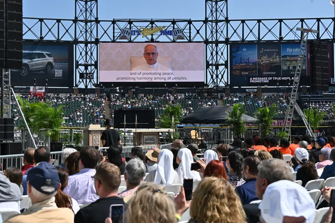 Pope Leo Gives White Sox Fans Hope: Fans Celebrate Vatican Style