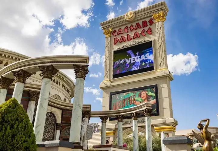 Caesars Entertainments Q2 Report Shows Revenue and Income Decline Amid Las Vegas Market Challenges