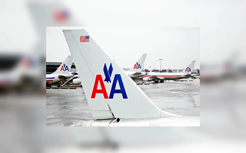 American Airlines Passenger Escorted Off Flight After Vaping in Bathroom