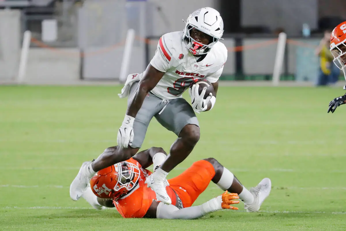 Dan Mullen Era At UNLV Starts With Win Over Sam Houston