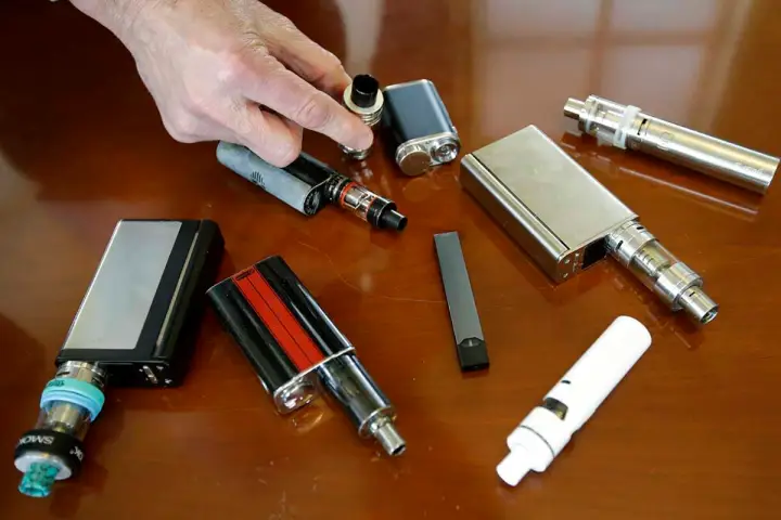 Nevada Health Experts Warn of Rising E-Cigarette Use Among Students