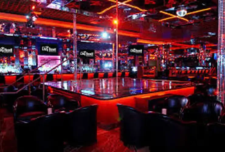 Las Vegas Strip Club Offers Free Lap Dances to Federal Workers During Government Shutdown