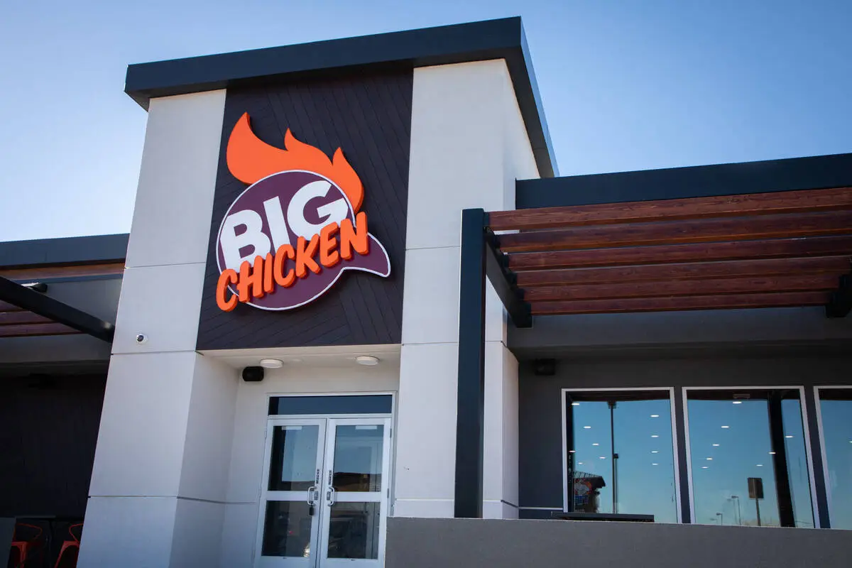 Shaquille ONeals Big Chicken Closes West Tropicana Location in Las Vegas