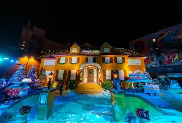 Disney Plus and Hulu Build Record Breaking Home Alone Gingerbread House for 35th Anniversary