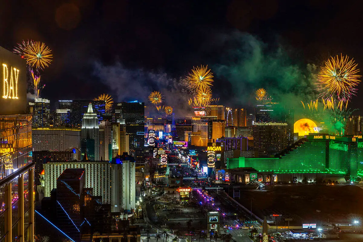 Las Vegas Set for Record New Year’s Eve Crowds